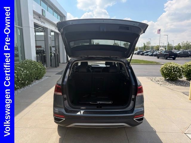 Used 2023 Volkswagen Taos SE w/ Panoramic Sunroof Package AWD/4WD image 8