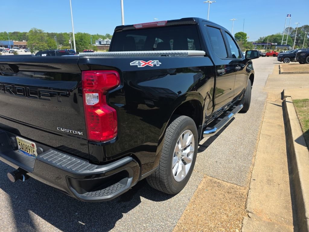 Used 2022 Chevrolet Silverado 1500 Custom image 10