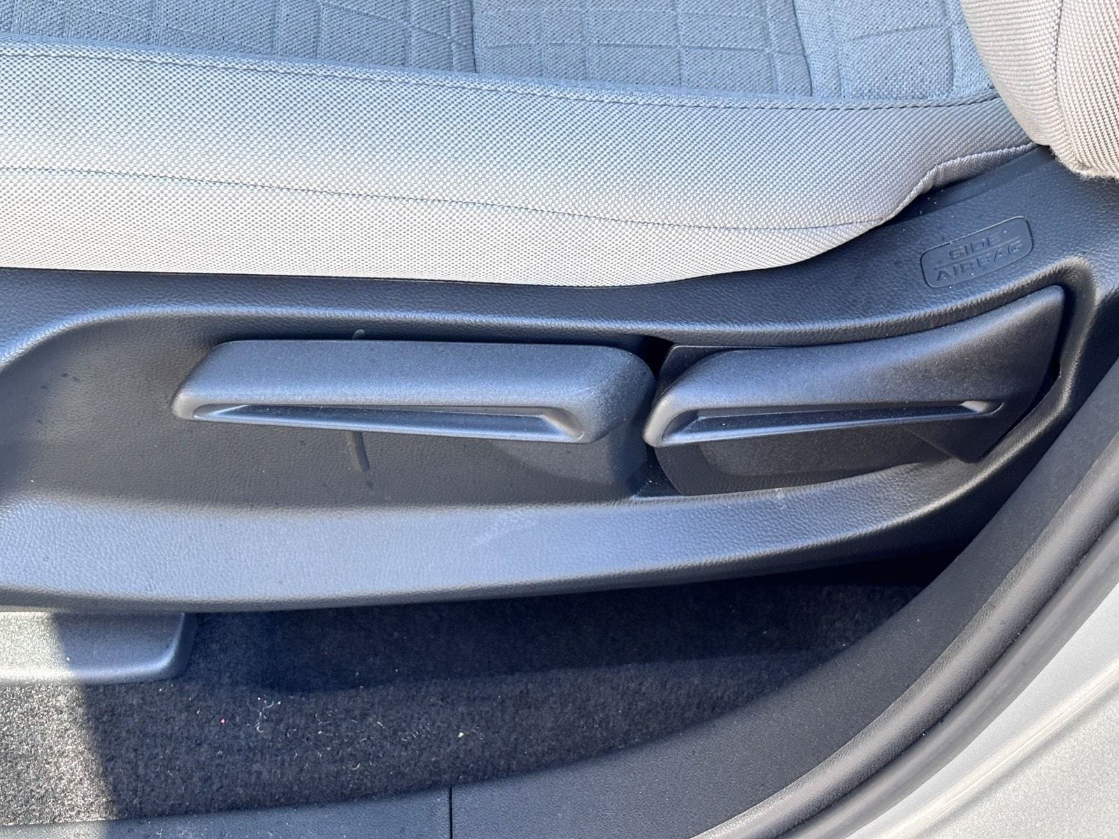 Certified 2026 Honda HR-V LX image 19