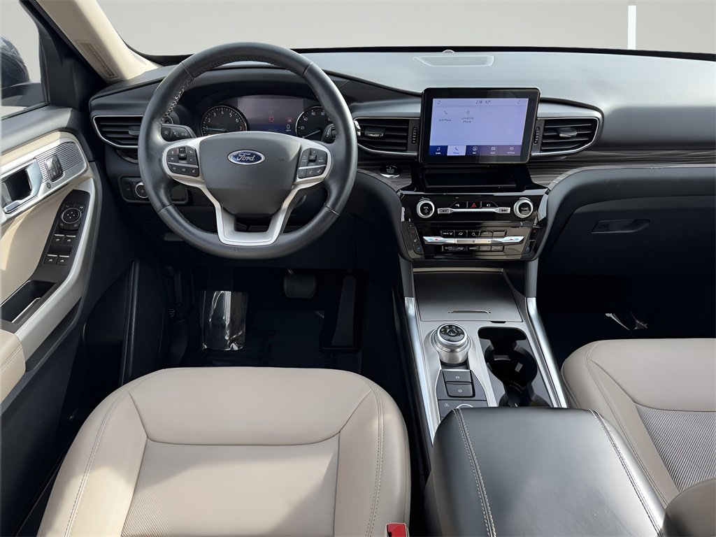 Used 2021 Ford Explorer Limited w/ Equipment Group 301A image 22