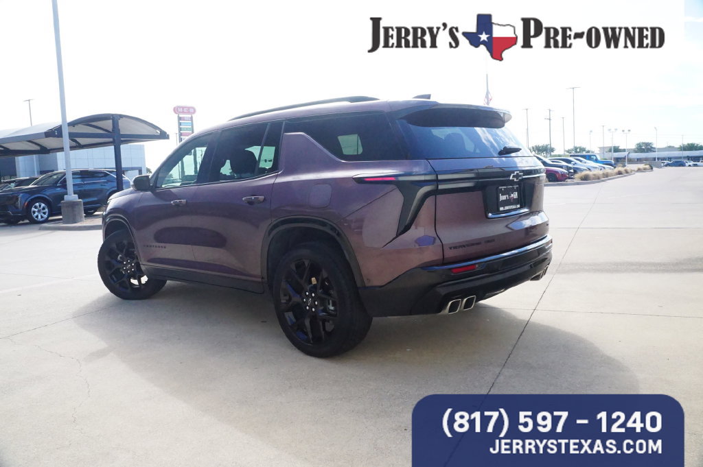 Used 2025 Chevrolet Traverse RS AWD/4WD image 2