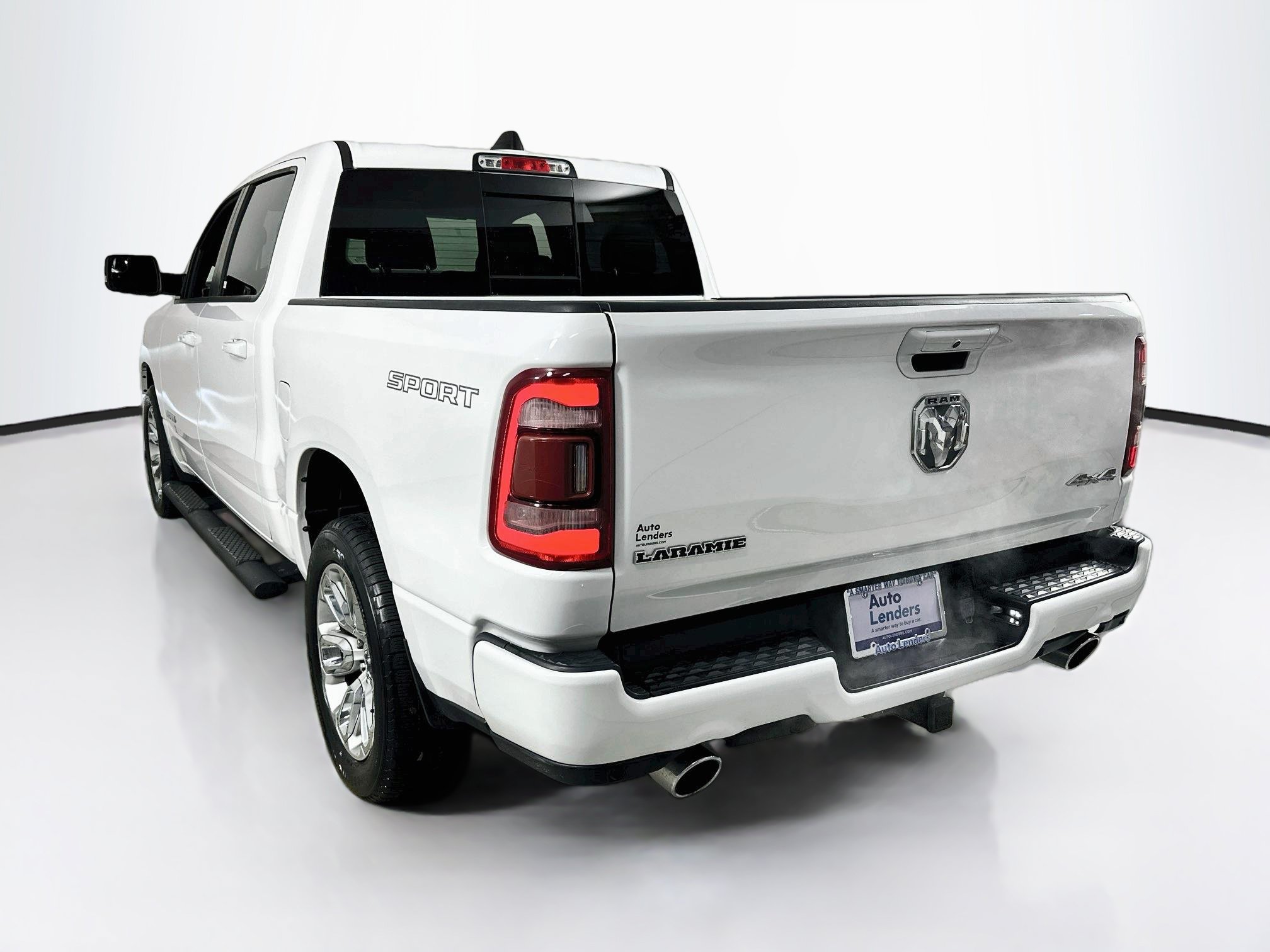 Used 2023 RAM 1500 Laramie AWD/4WD image 7