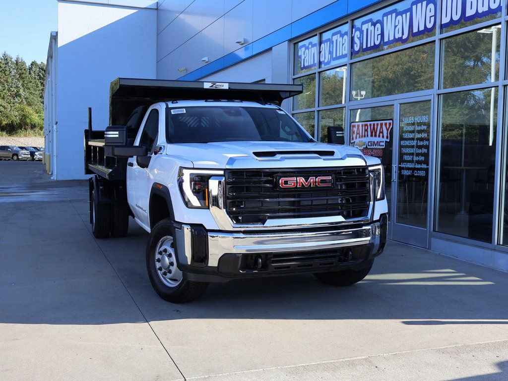 New 2025 GMC Sierra 3500 Pro w/ Convenience Package image 28