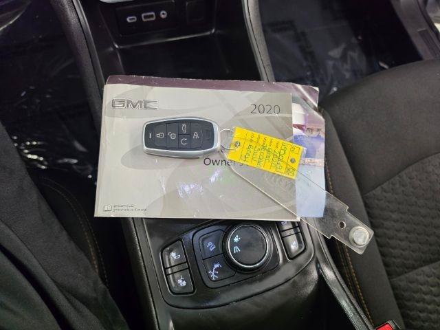 Used 2020 GMC Terrain SLE w/ Driver Convenience Package FWD image 28