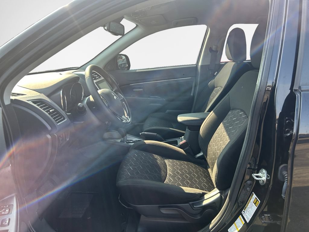 Used 2023 Mitsubishi Outlander Sport LE AWD/4WD image 12