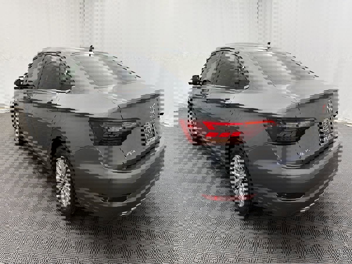 Used 2019 Volkswagen Jetta S image 5