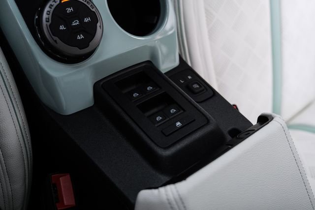 Used 2025 Ford Bronco Heritage Edition image 62