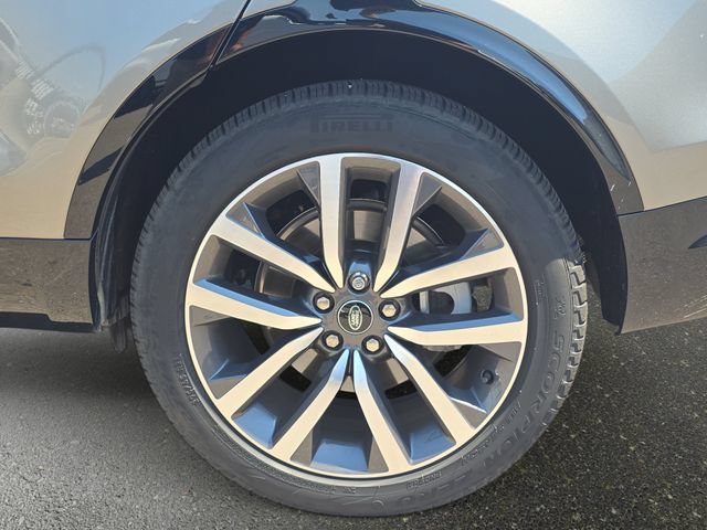 Certified 2024 Land Rover Discovery Dynamic SE AWD/4WD image 37