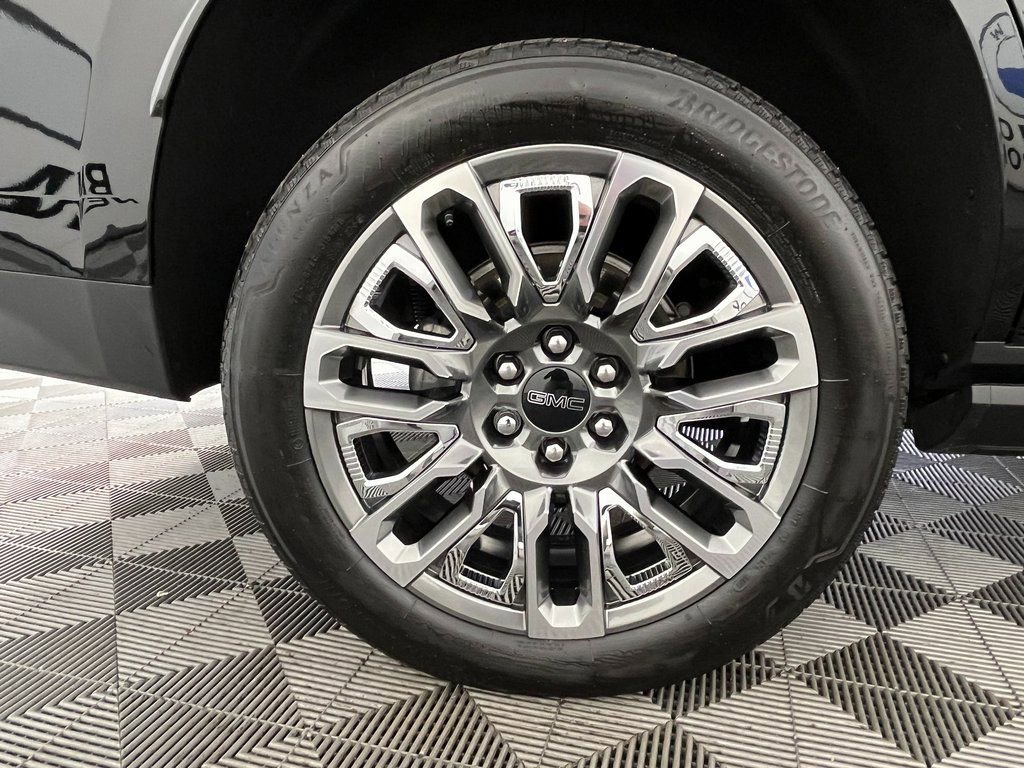 Used 2023 GMC Yukon Denali Ultimate image 15