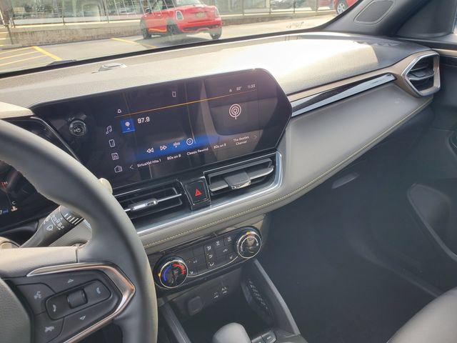 Used 2025 Chevrolet TrailBlazer ACTIV w/ Driver Confidence Package AWD/4WD image 28