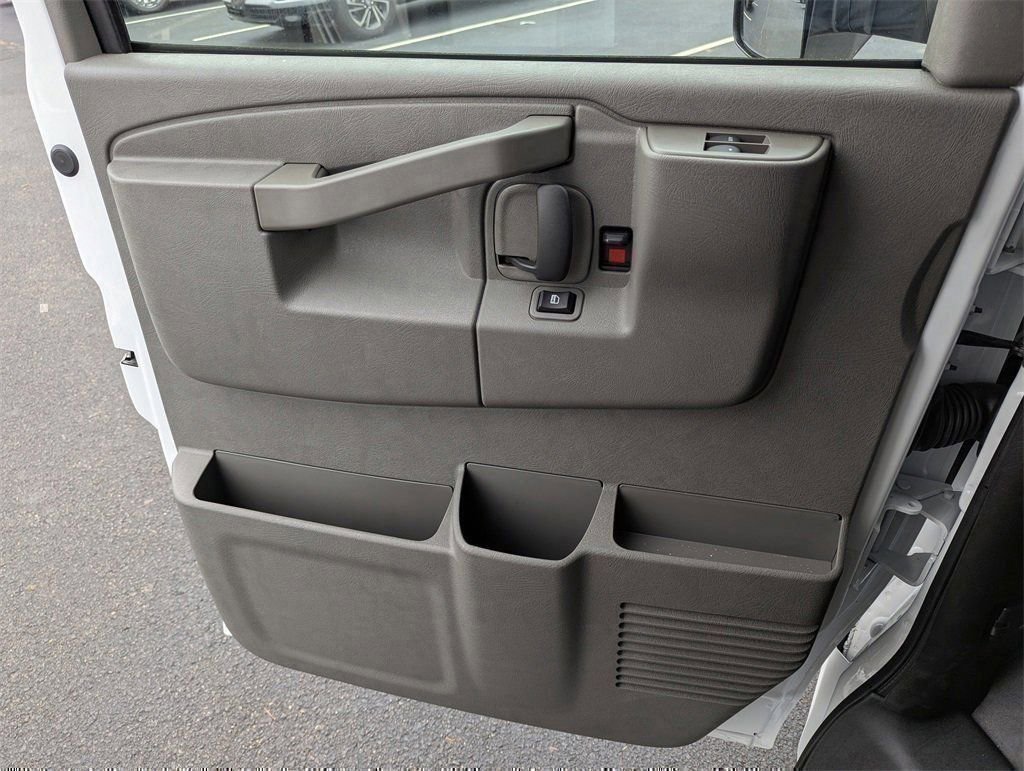 New 2025 GMC Savana 3500 Extended w/ Power Convenience Package RWD image 13