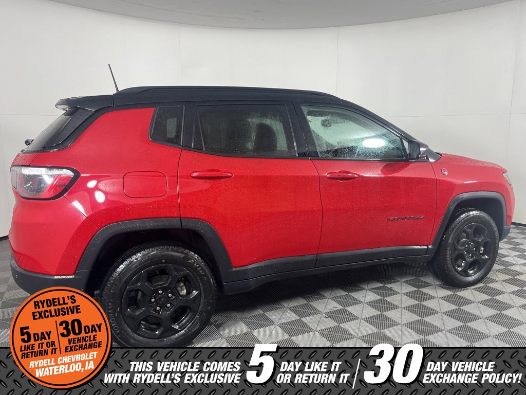 Used 2023 Jeep Compass Trailhawk image 4