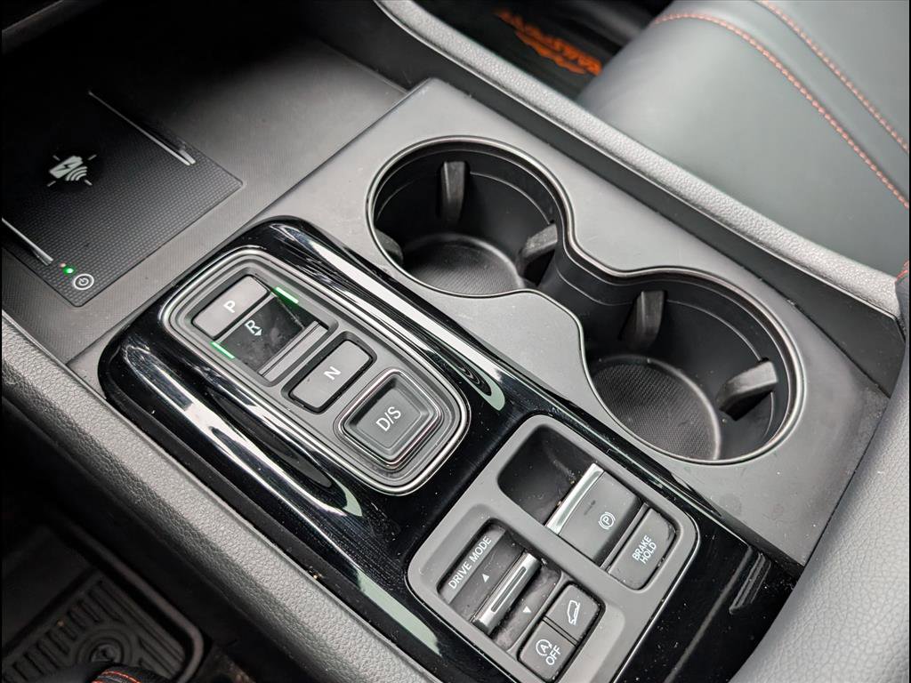 Used 2025 Honda Pilot TrailSport image 20