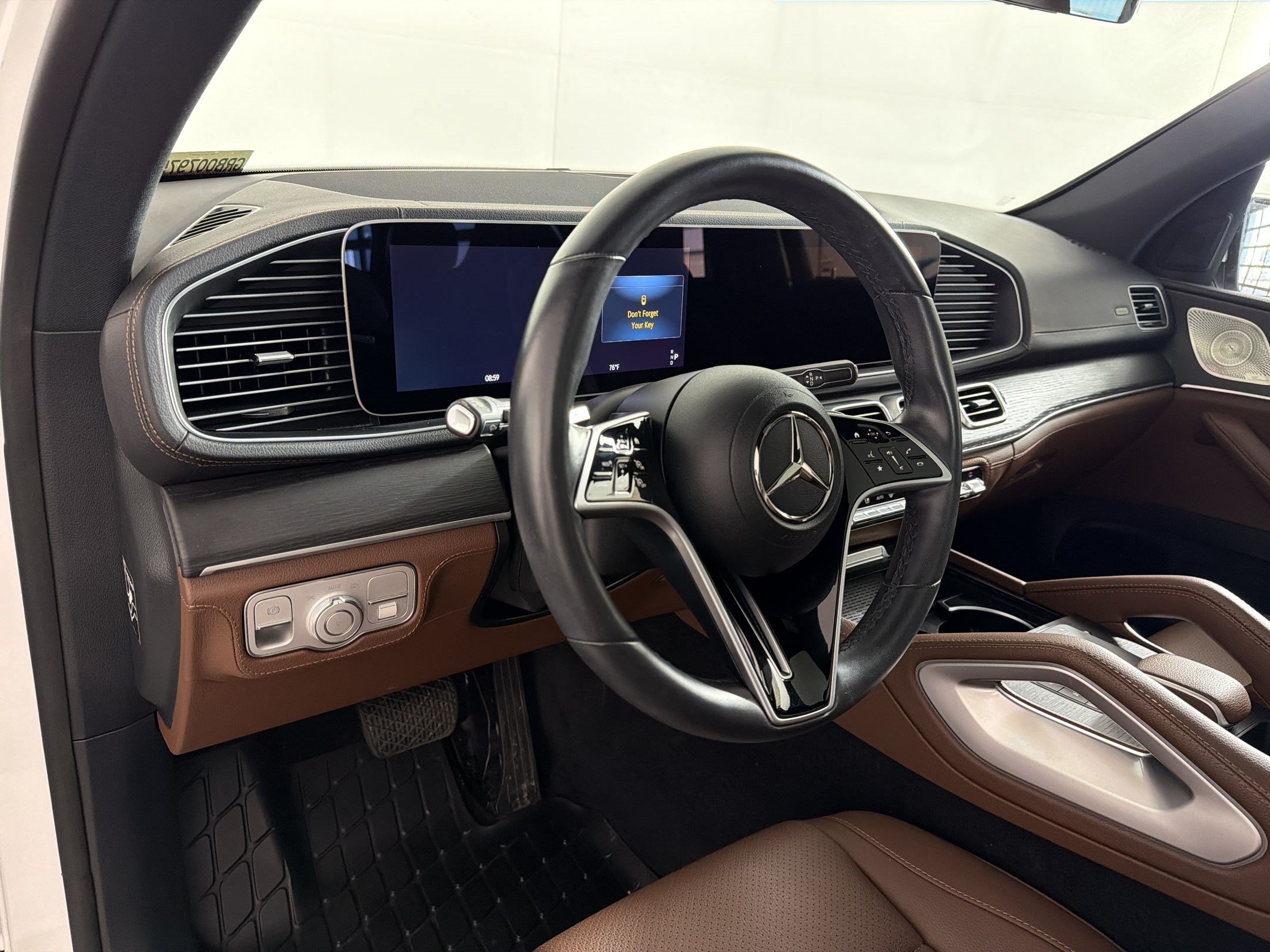 Used 2024 Mercedes-Benz GLE 350 4MATIC image 4