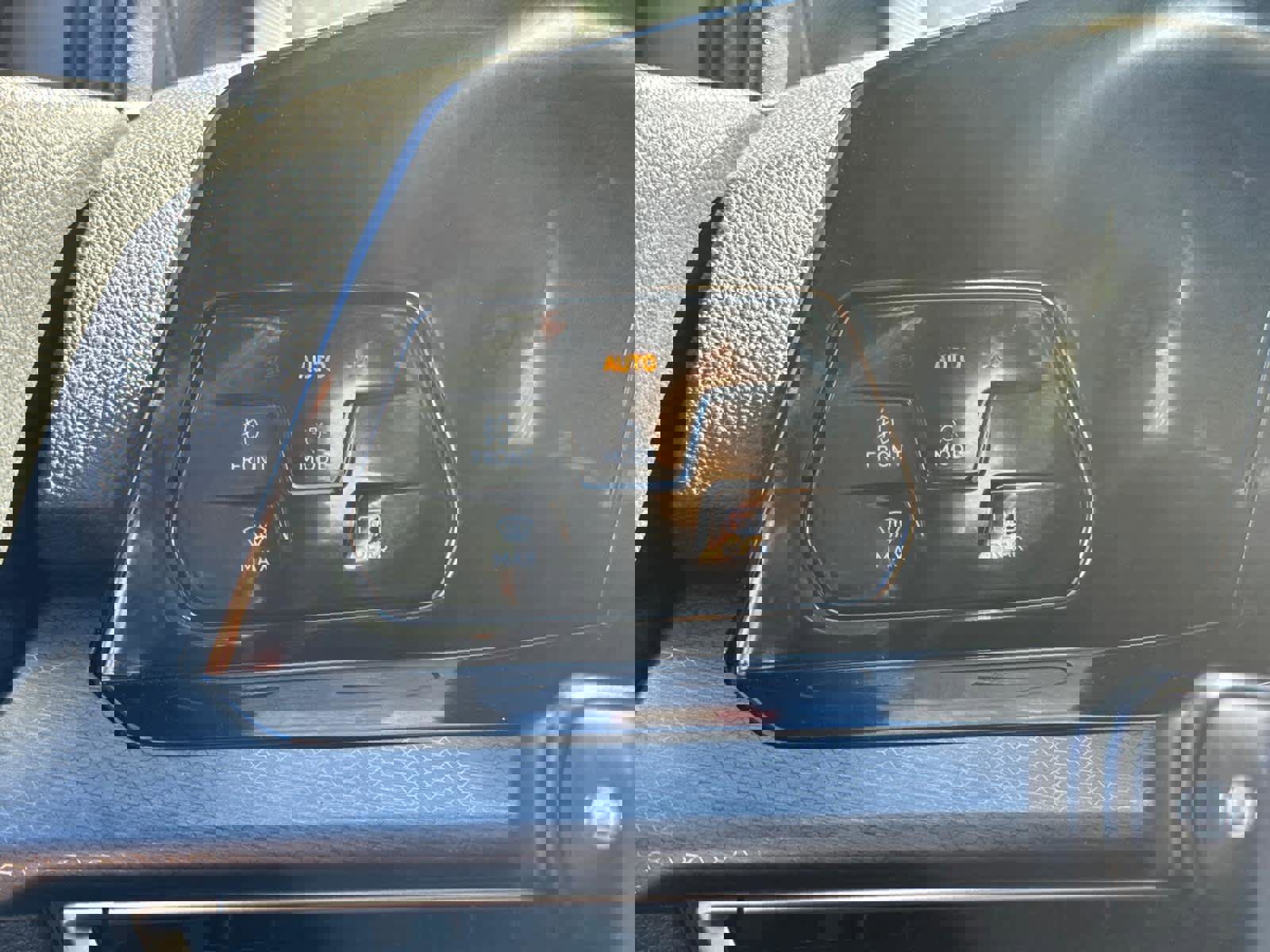 Used 2022 Volkswagen GTI SE image 24