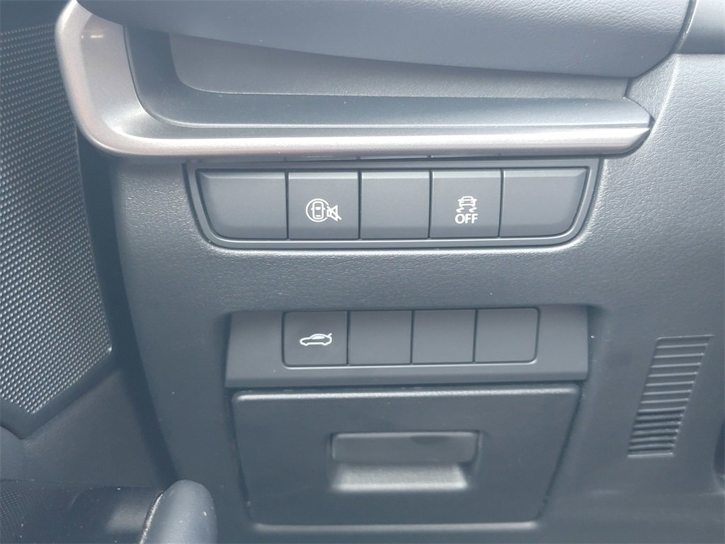 Used 2025 MAZDA MAZDA3 s image 31