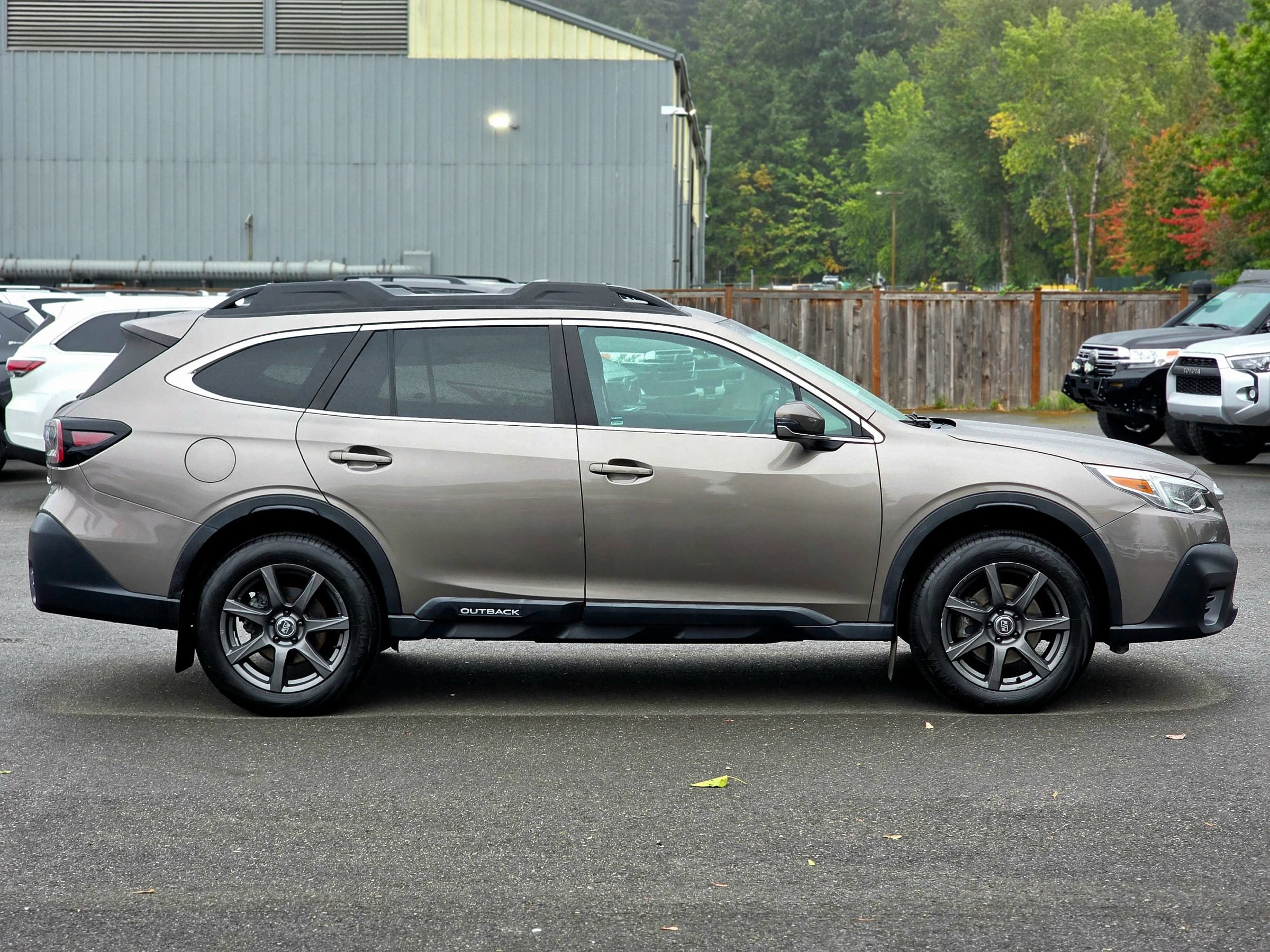 Used 2022 Subaru Outback Limited AWD/4WD image 14