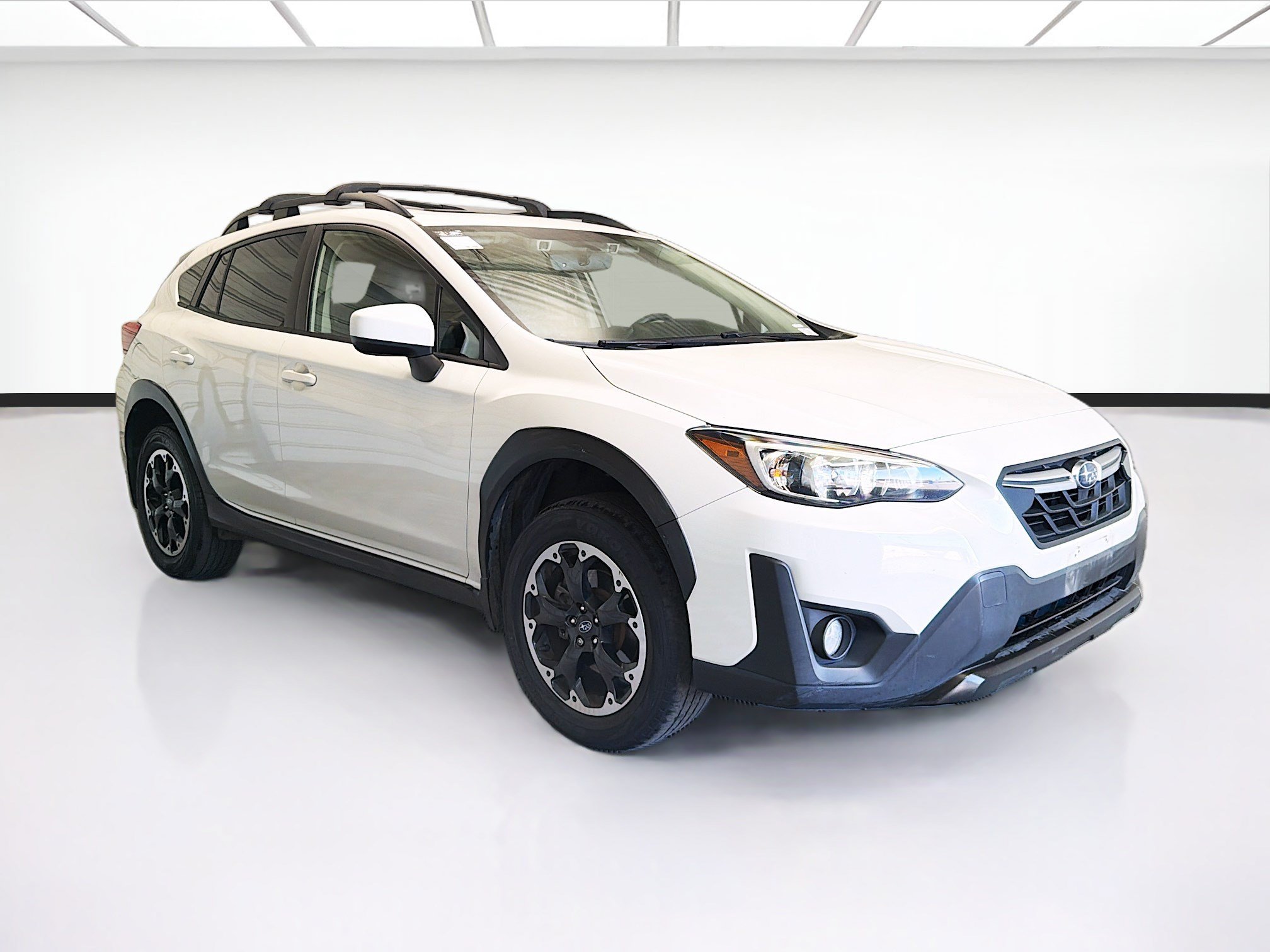Used 2022 Subaru Crosstrek 2.0i Premium w/ Moonroof Package AWD/4WD image 3