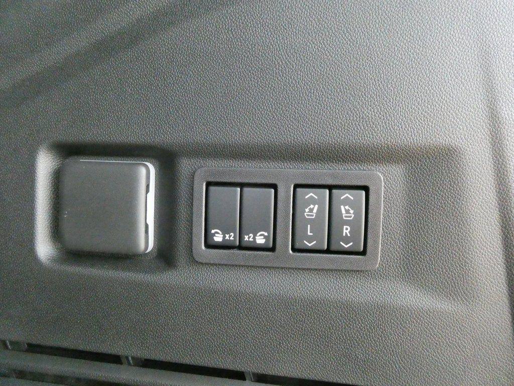 New 2026 Chevrolet Tahoe High Country image 16