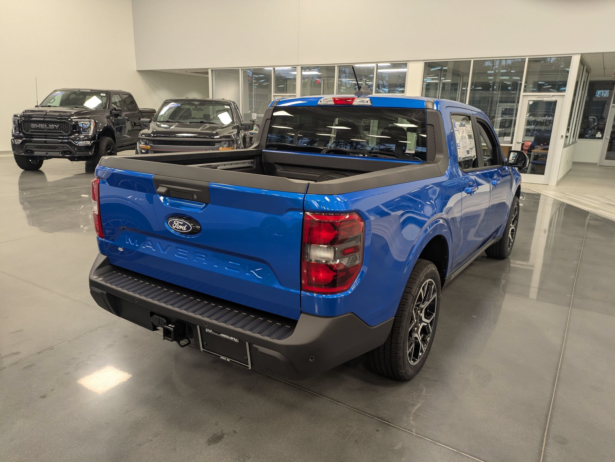 New 2026 Ford Maverick Lariat w/ 4K Tow Package AWD/4WD image 4