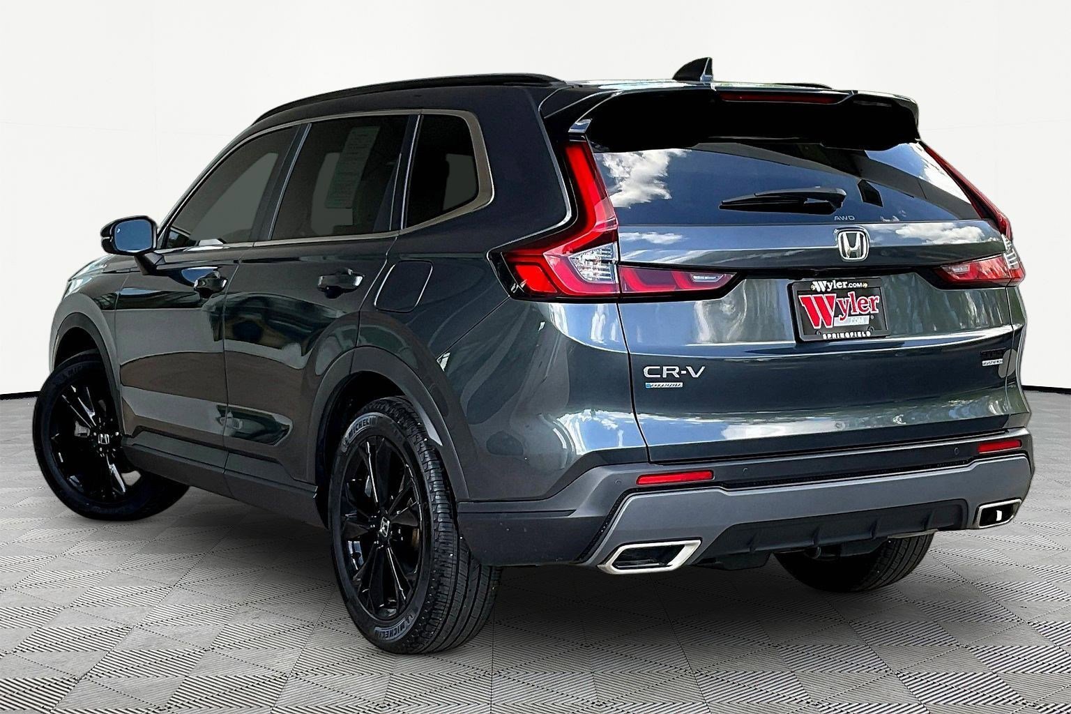 Used 2023 Honda CR-V Sport Touring image 4