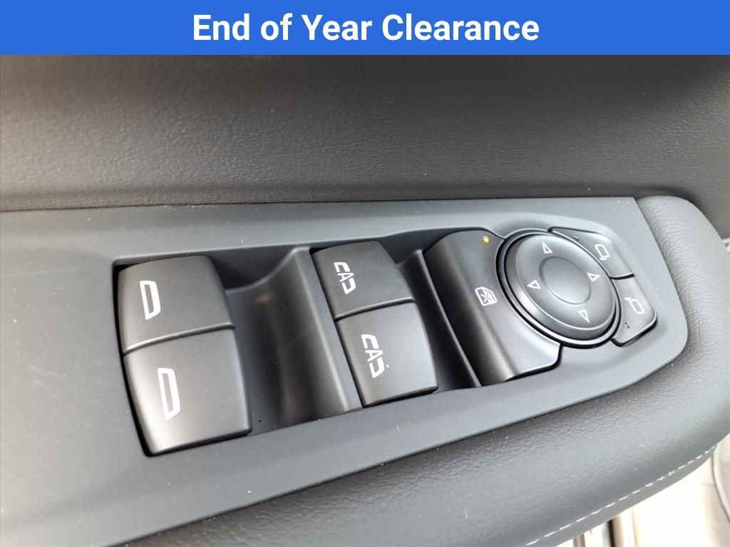 New 2025 Chevrolet Suburban LS image 18