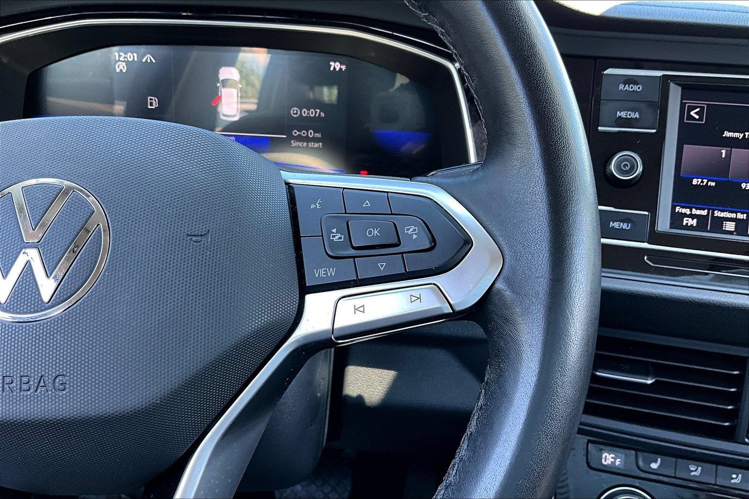 Used 2024 Volkswagen Jetta SE FWD image 11