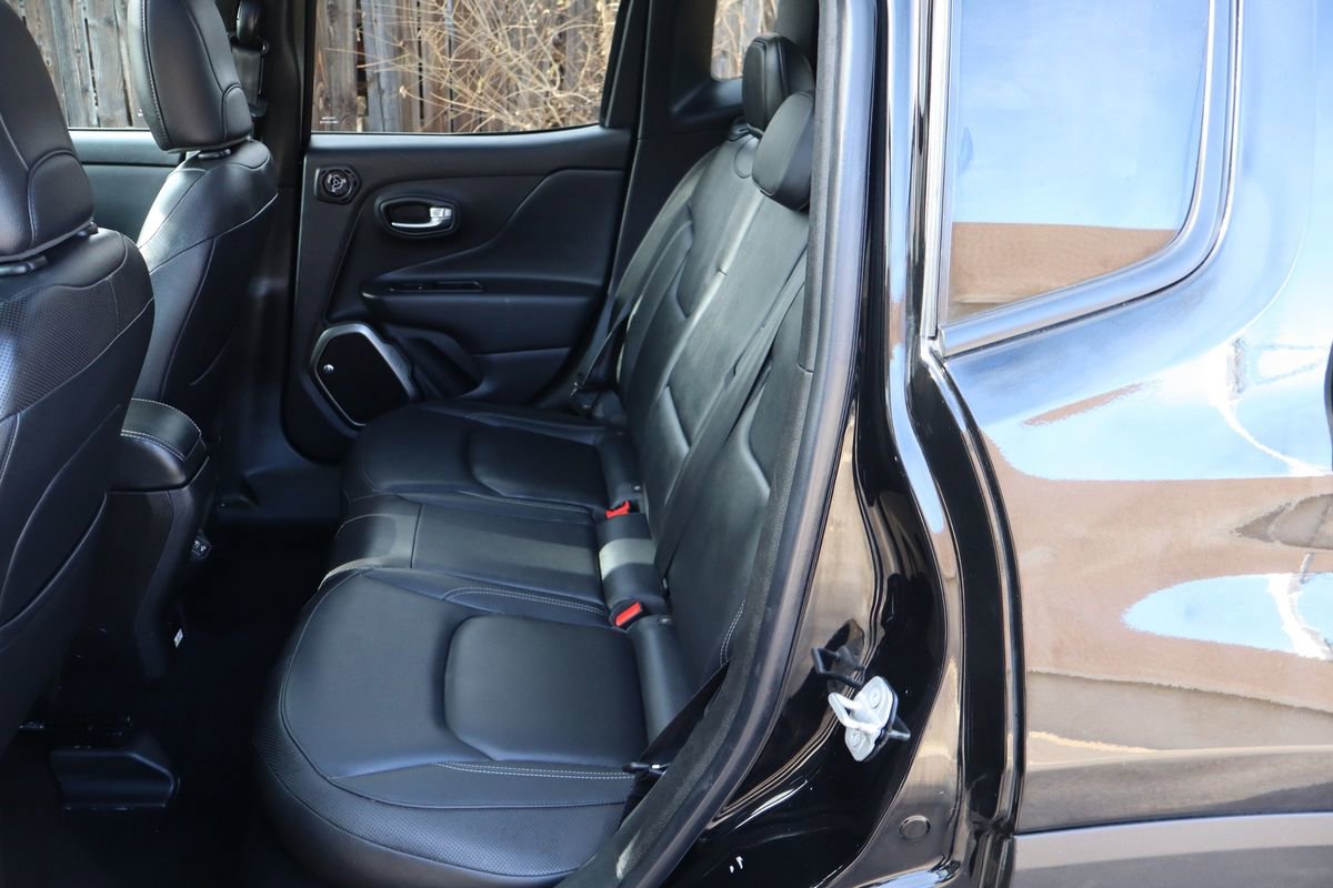 Used 2018 Jeep Renegade Limited w/ UConnect 8.4 Nav Group AWD/4WD image 20