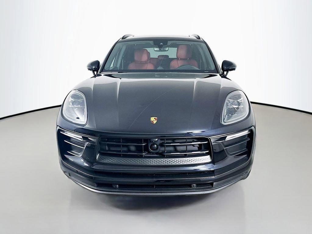 Certified 2026 Porsche Macan image 6