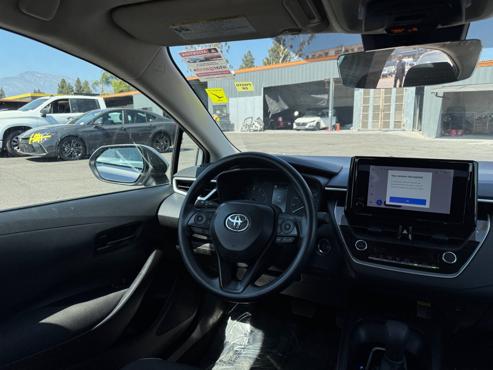 Used 2025 Toyota Corolla LE w/ LE Premium Package FWD image 19