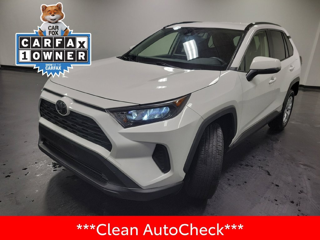 Used 2019 Toyota RAV4 LE w/ All Weather Liner Package FWD image 4