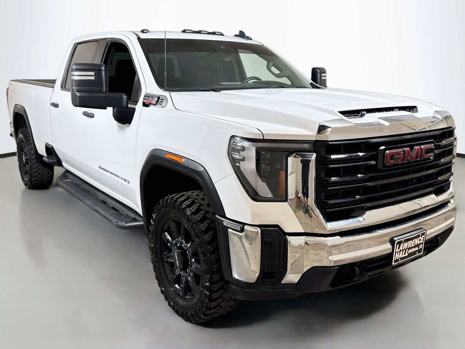 Certified 2025 GMC Sierra 3500 Pro w/ Convenience Package AWD/4WD image 3