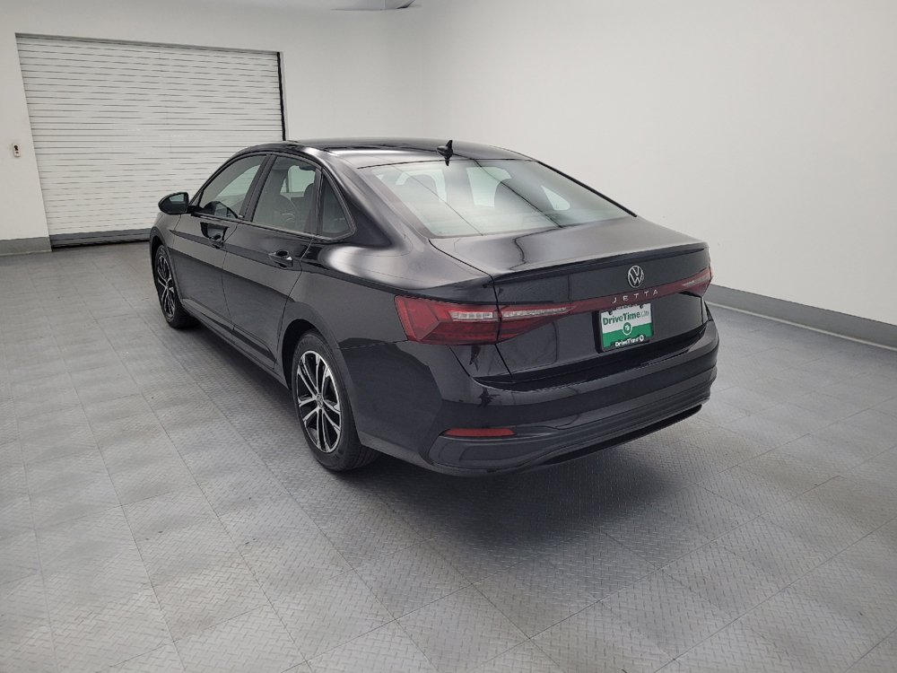 Used 2025 Volkswagen Jetta Sport FWD image 5