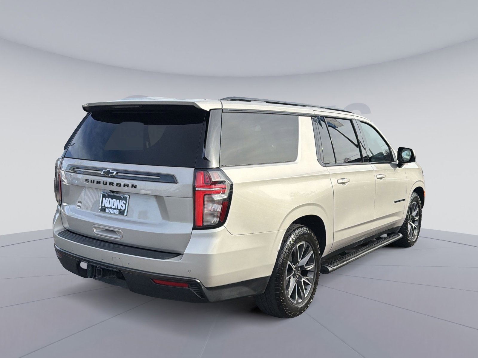 Used 2021 Chevrolet Suburban Z71 w/ Z71 Off-Road Package image 7