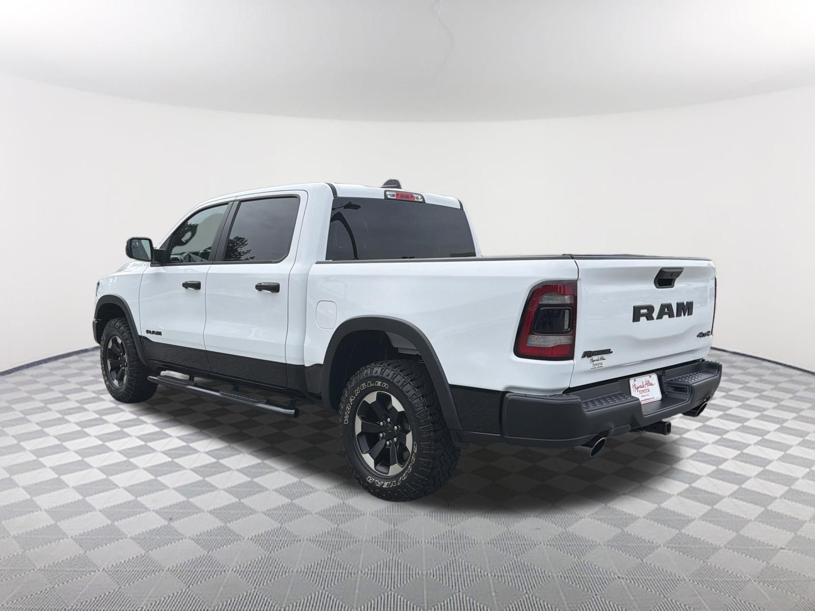 Used 2023 RAM 1500 Rebel AWD/4WD image 15