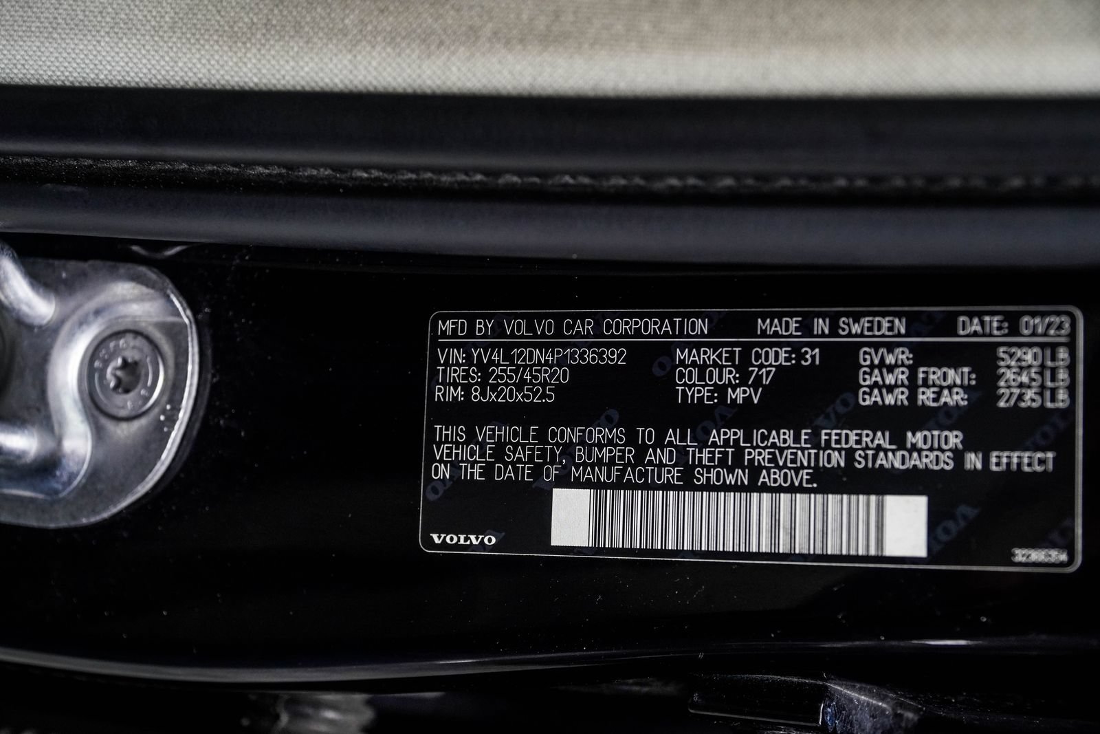Used 2023 Volvo XC60 B5 Plus w/ Protection Package Premier FWD image 39