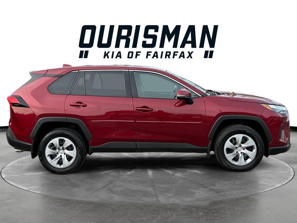 Used 2023 Toyota RAV4 LE image 7