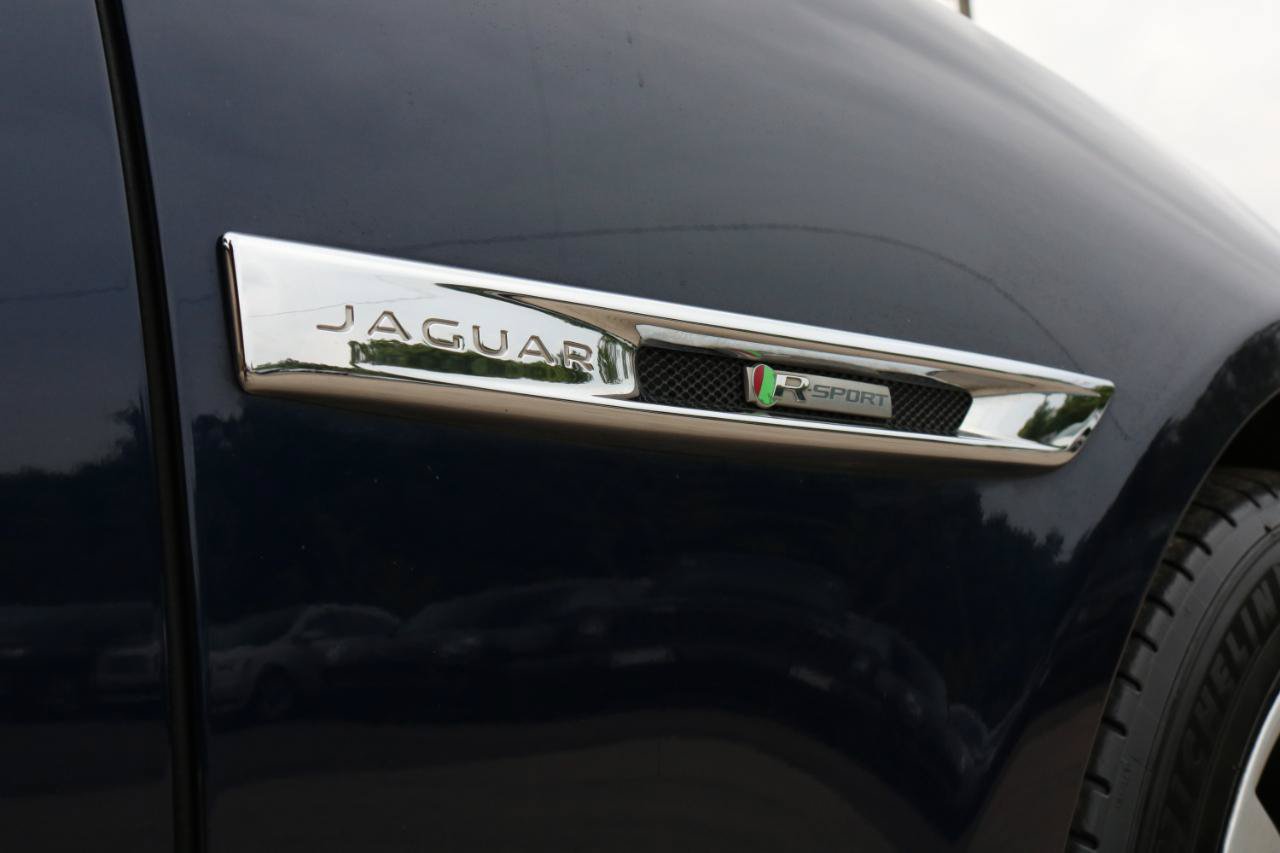 Used 2017 Jaguar XJ R-Sport AWD/4WD image 7