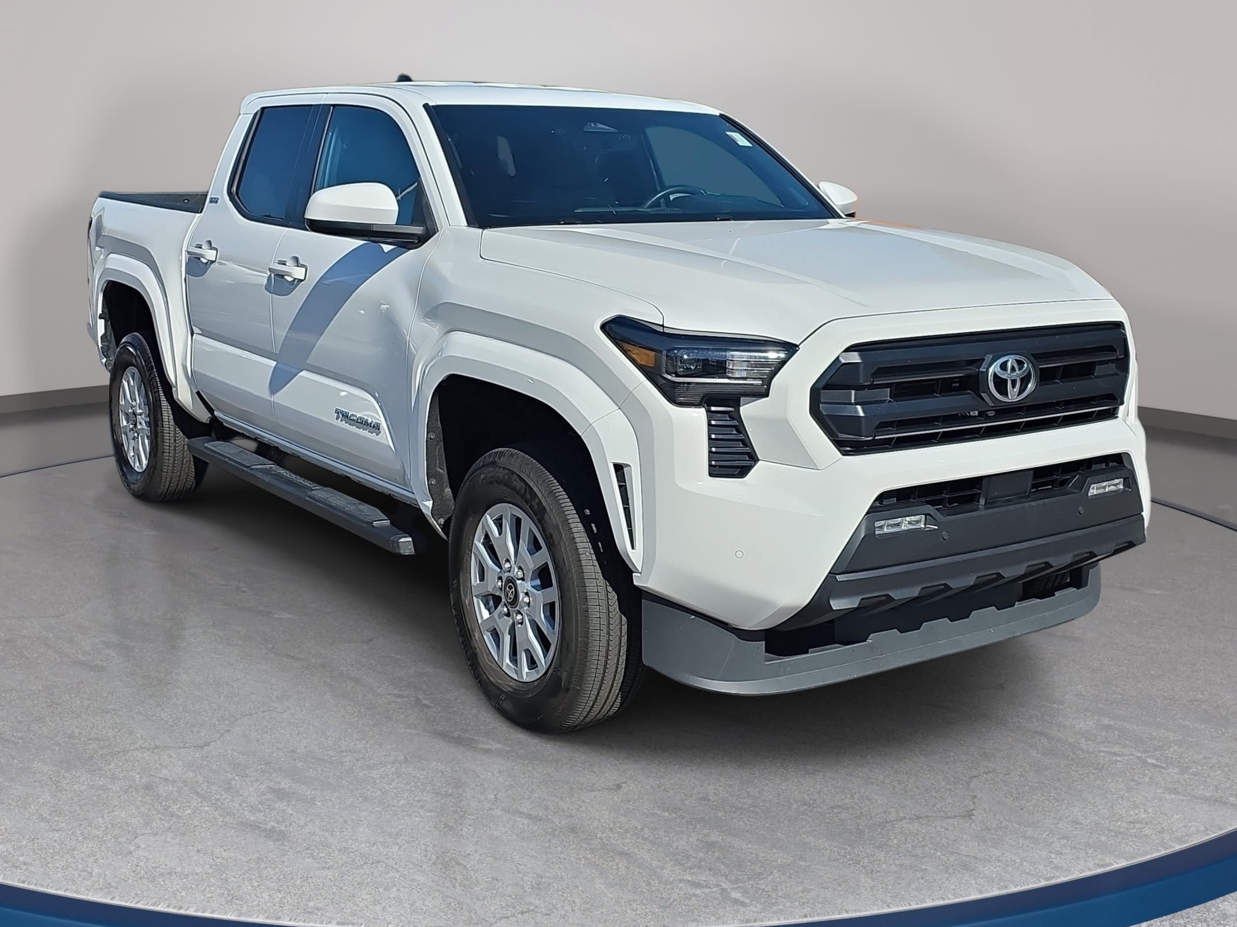 Used 2024 Toyota Tacoma SR5 w/ SR5 Upgrade Package RWD image 3