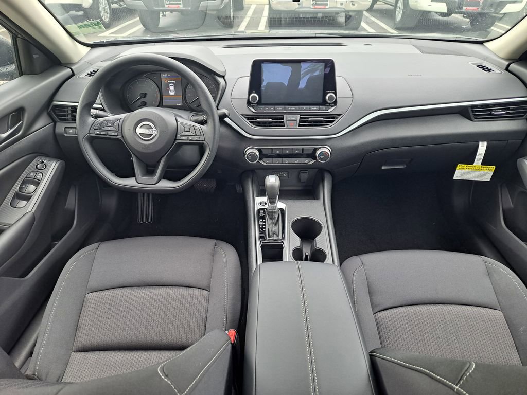 Used 2025 Nissan Altima 2.5 S image 10