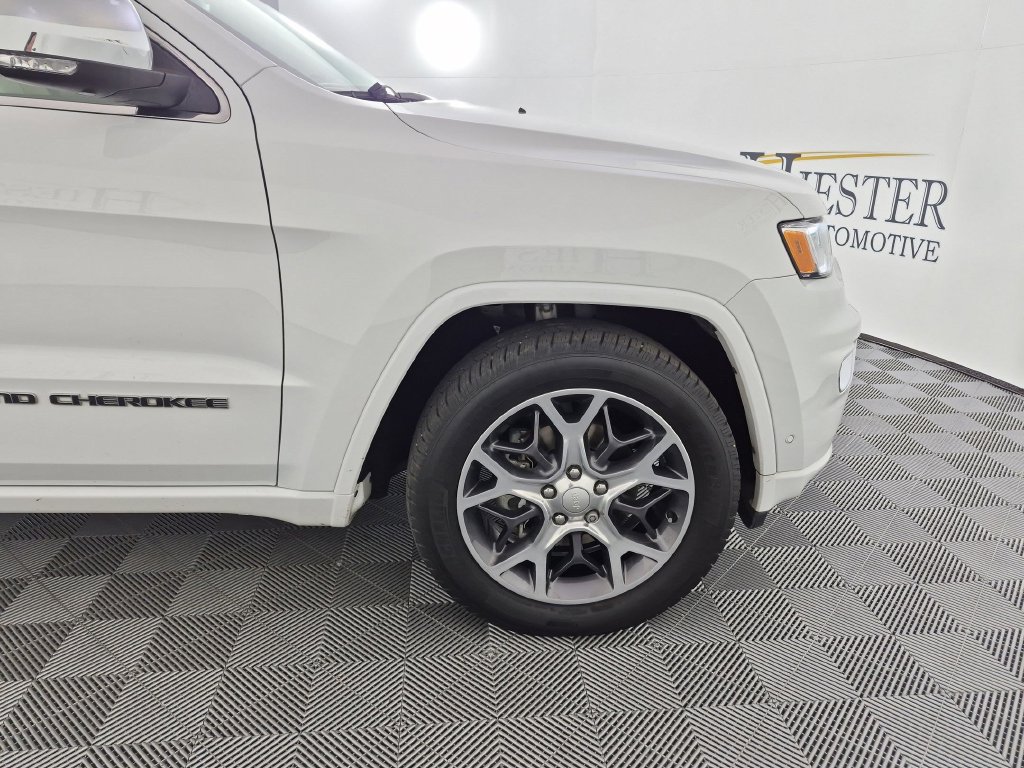 Used 2019 Jeep Grand Cherokee Overland RWD image 11