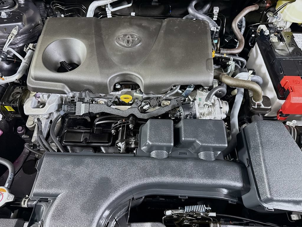 Certified 2025 Toyota RAV4 XLE AWD/4WD image 33