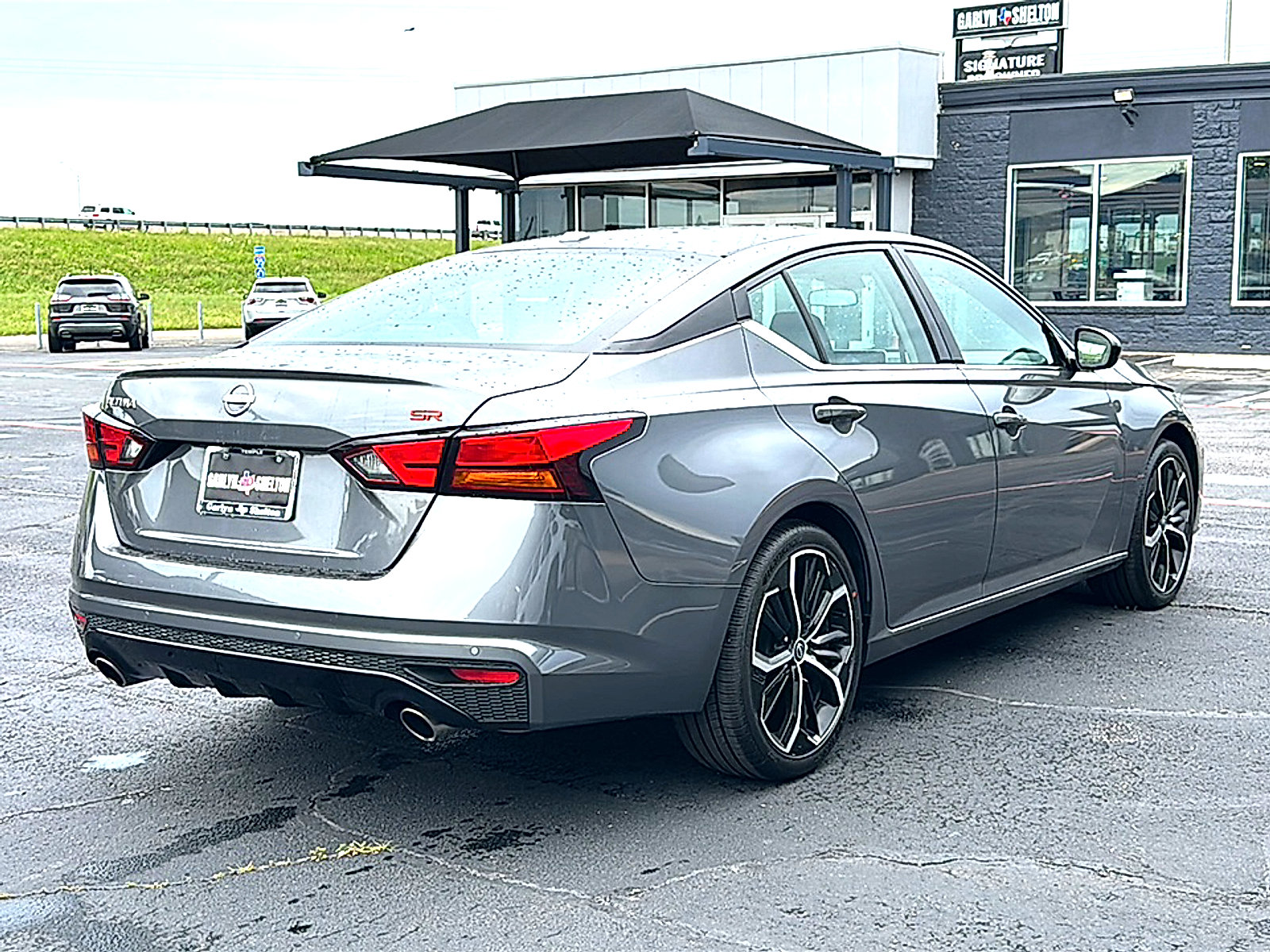 Used 2024 Nissan Altima 2.5 SR image 8