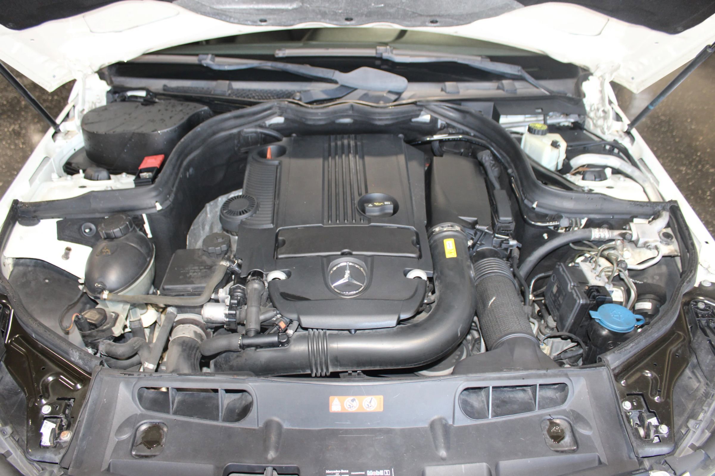 Used 2012 Mercedes-Benz C 250 Sedan image 27