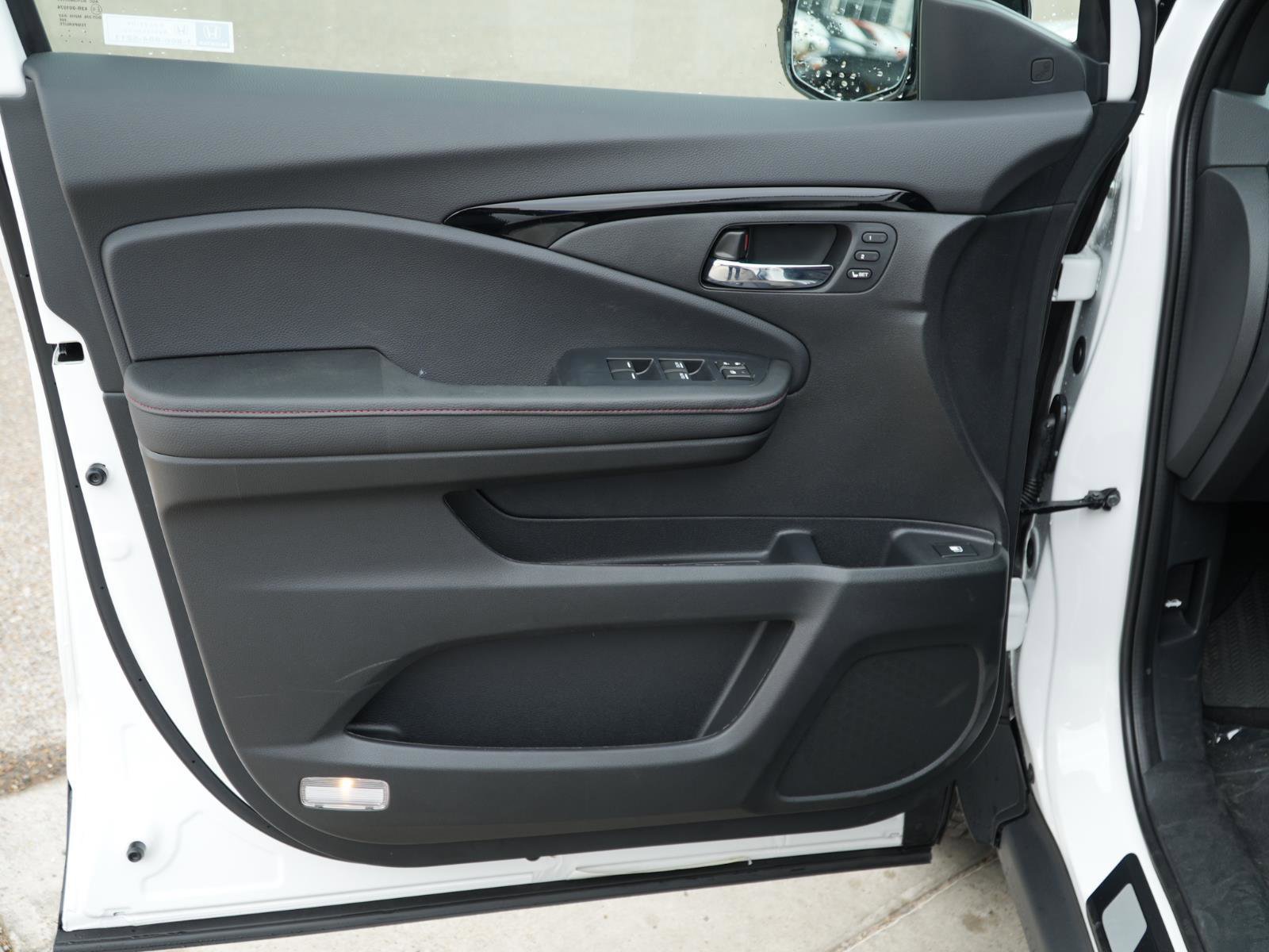 New 2026 Honda Ridgeline Black Edition image 13