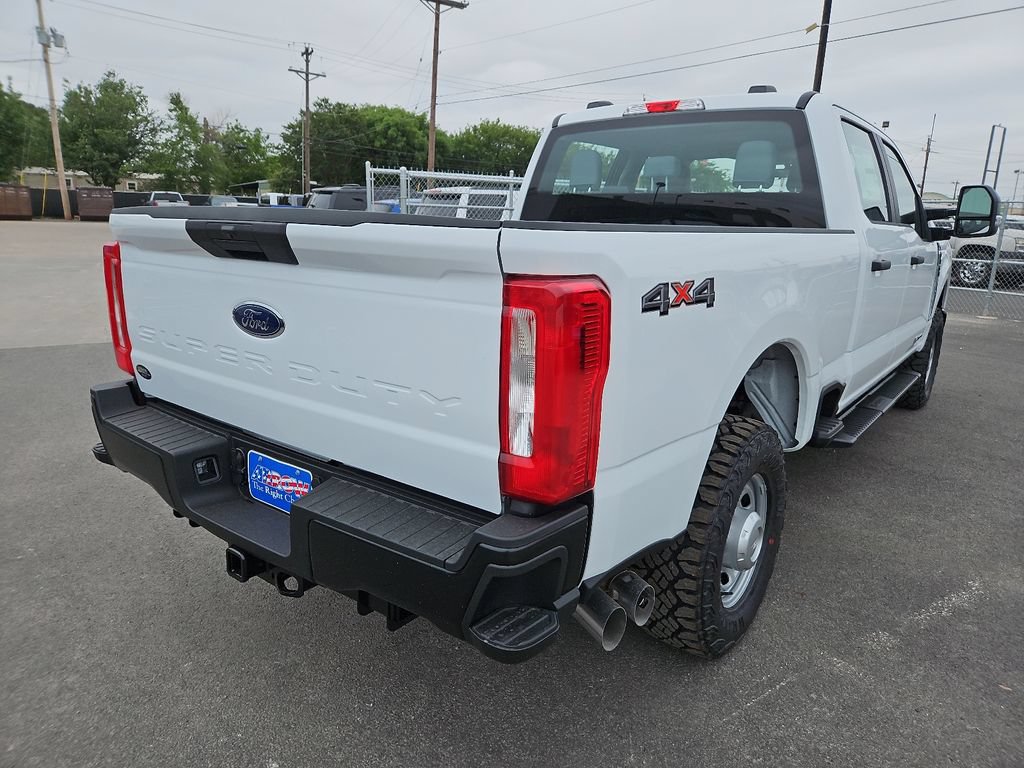 New 2026 Ford F350 XL w/ XL Off-Road Package AWD/4WD image 11