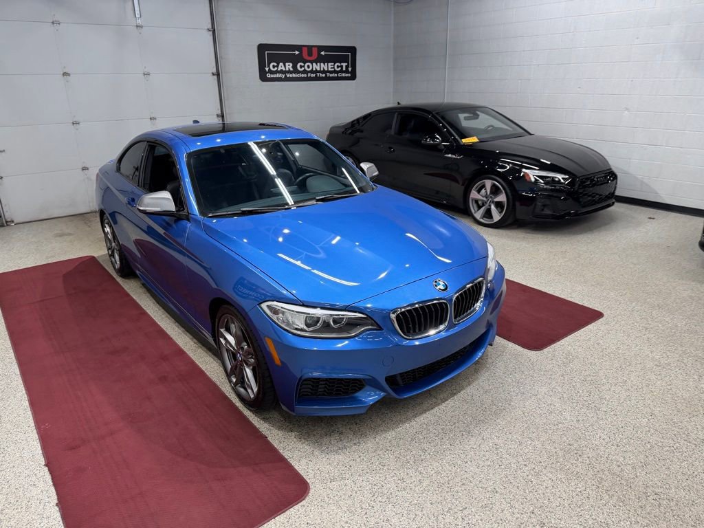 Used 2016 BMW M235i Coupe image 8