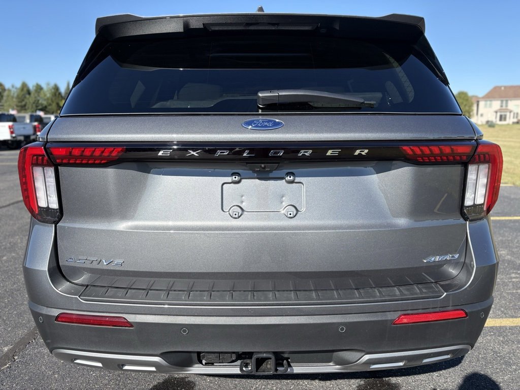 New 2026 Ford Explorer Active image 7