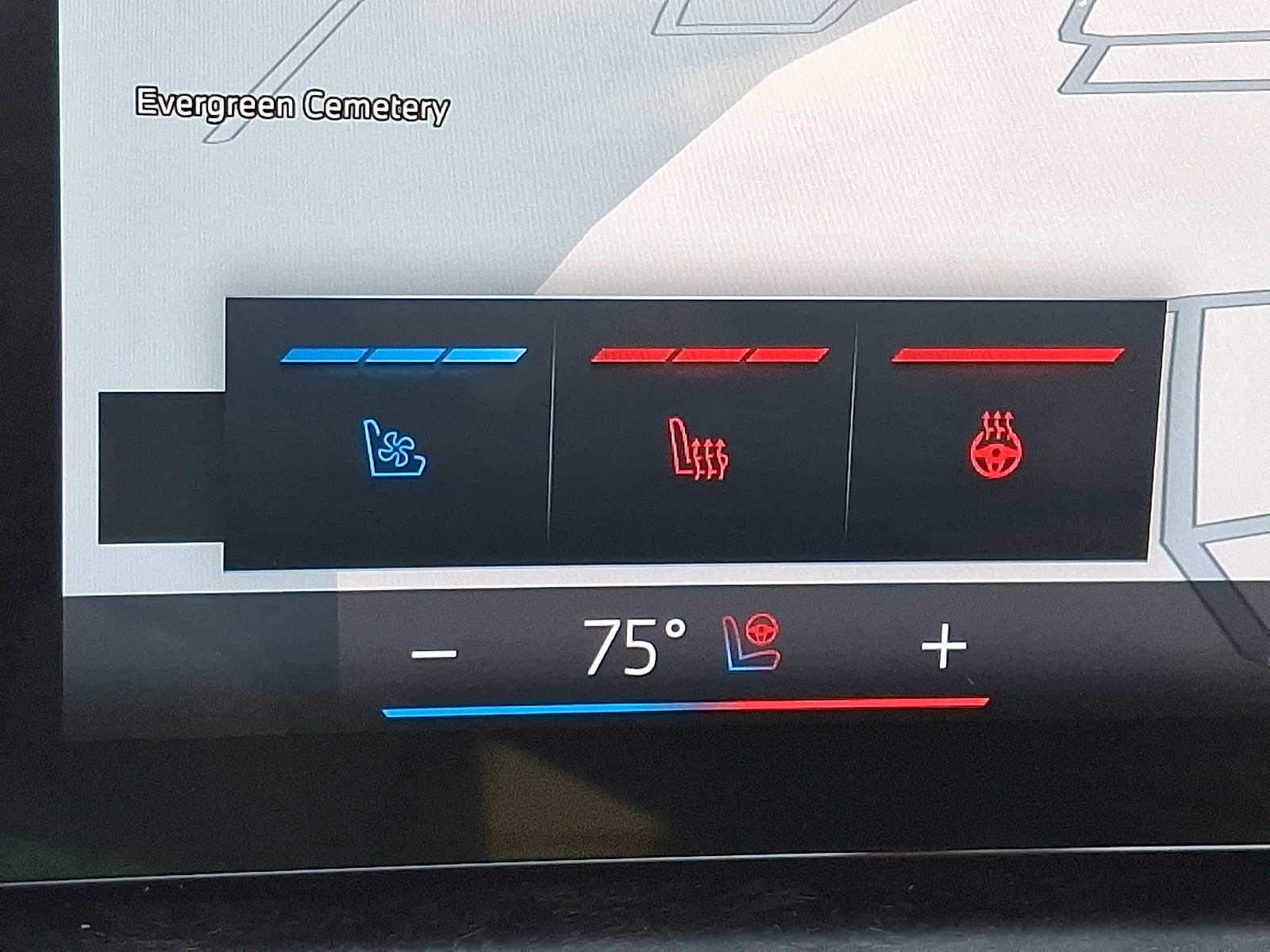 Certified 2024 BMW X5 xDrive50e w/ Premium Package image 25