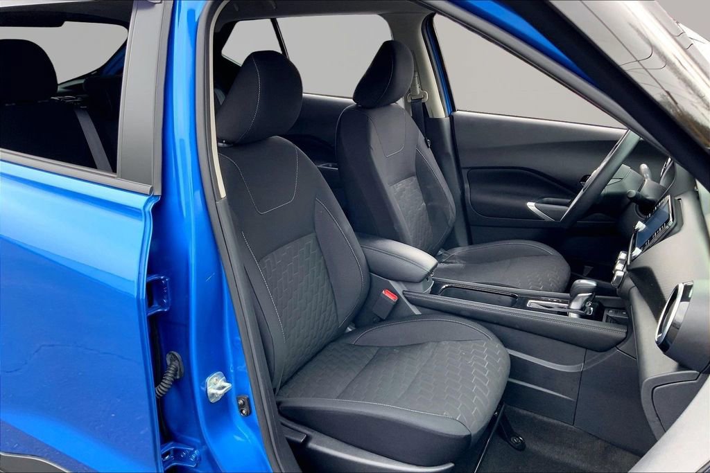 Used 2023 Nissan Kicks SV image 19